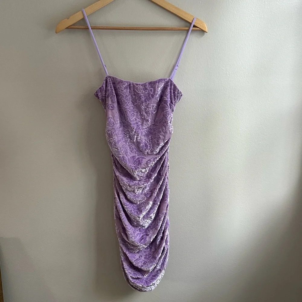 Windsor Lavender Floral Ruched Dress, Small - Picture 3 of 4